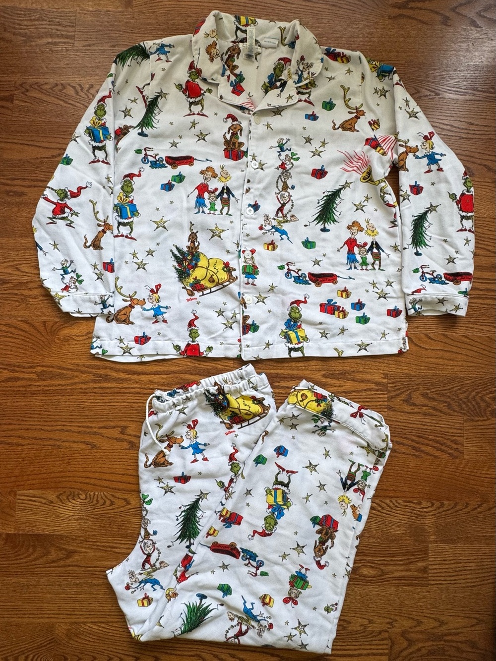 Pottery Barn Kids Dr Seuss Grinch Unisex Adult Large Christmas Pajama Set
